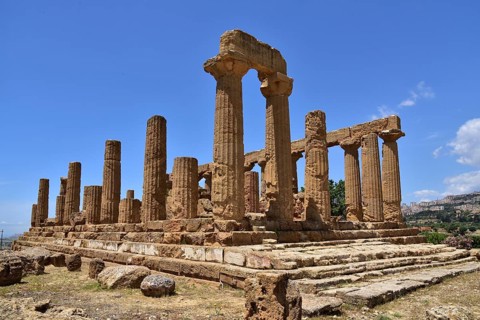 Temple of the goddess Juno in the Valley of the Temples near Agrigento, Sicily, Italy, Europe