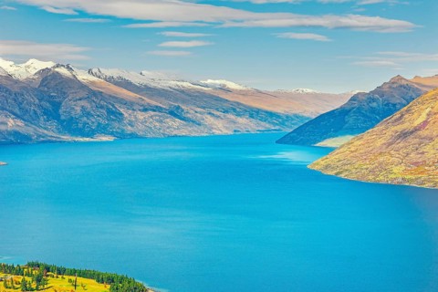 View across Lake Wakatipu and the Remarkables Mountain Range, Queenstown, South Island, New