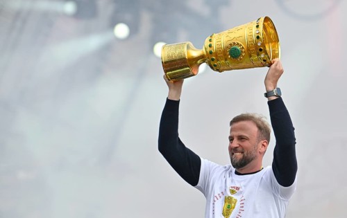 Coach Sebastian Hoeneß VfB Stuttgart with trophy, jubilation joy emotion VfB Stuttgart victory