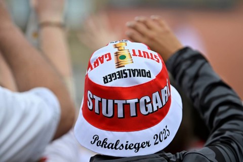 Fan clothing, hat, cap, Cup Winner 2025 lettering, victory celebration, VfB Stuttgart team