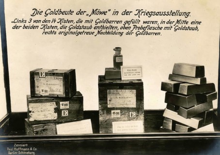 The Seagull's gold booty in the war exhibition. On the left 3 of the 14 boxes filled with gold