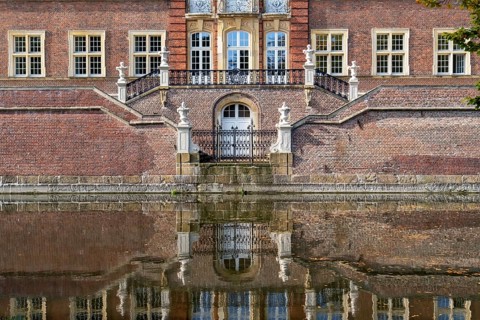 Ahaus Baroque and moated castle, today the seat of the Ahaus Technical Academy, Ahaus, Münsterland,