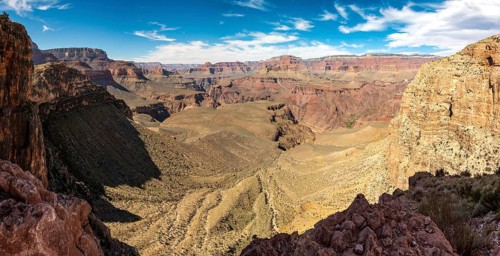Scenic view on the Grand Canyon from South Kaibab Trail, Arizona, USA, North America