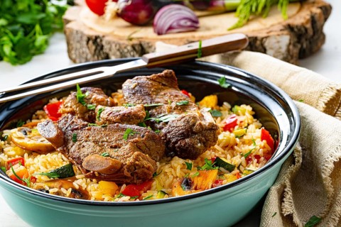 Fried rice with vegetables and meat