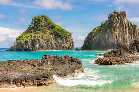 Turquoise water around the Two Brothers rocks, Fernando de Noronha, UNESCO World Heritage Site,
