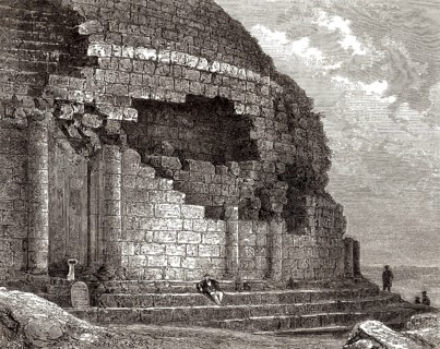 Madghacen oder Medracen, ein königlicher Mausoleum-Tempel der numidischen Berberkönige, in der Nähe