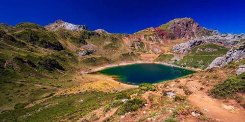 Lake of La Cueva, Circular Route of Lagos de Saliencia, Somiedo Natural Park, Principado de