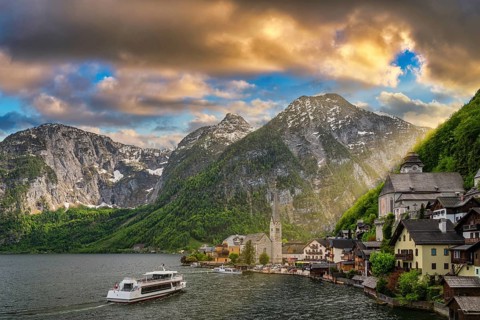 Hallstatt Austria, Nature sunset landscape of Hallstatt village with lake and mountain