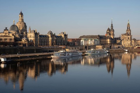 Dresden, view over the Elbe at sunrise