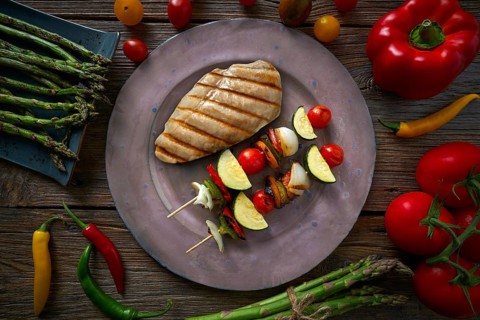 Grilled chicken breast with brochette vegetable with grill asparagus