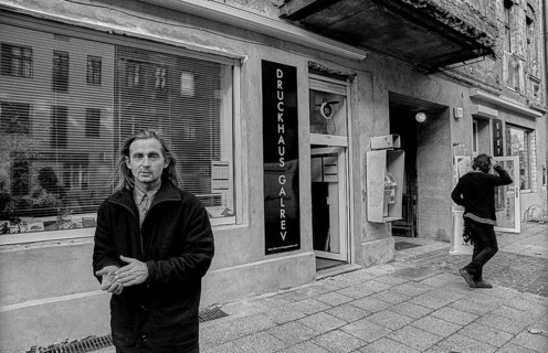Germany, Berlin, 25 October 1991, Galrev printing works and Café Kyril in Lychener Straße, the