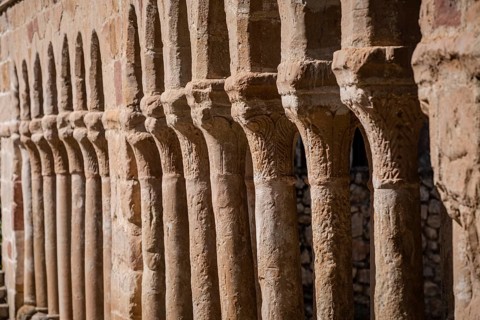 Arcaded gallery of semicircular arches on paired columns, Church of the Savior, 13th century rural