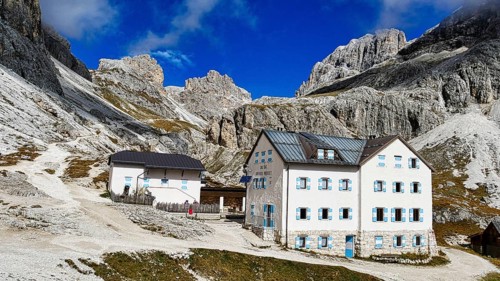 Vajolet Hut (Rifugio Vajolet) below the Vajolet Towers in the Dolomites, Italy, Europe