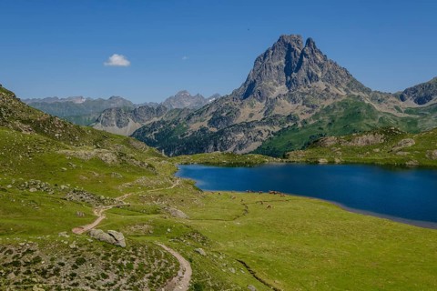 Gentau lake, Ayous lakes tour, Pyrenees National Park, Pyrenees Atlantiques, France, Europe