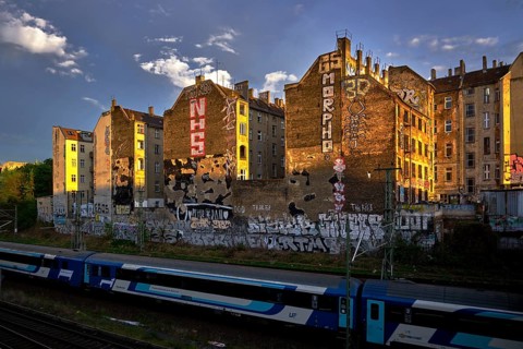 Germany, Berlin, 21.04.2025, rear buildings, gable, Kopenhagener Straße, Schönfließer