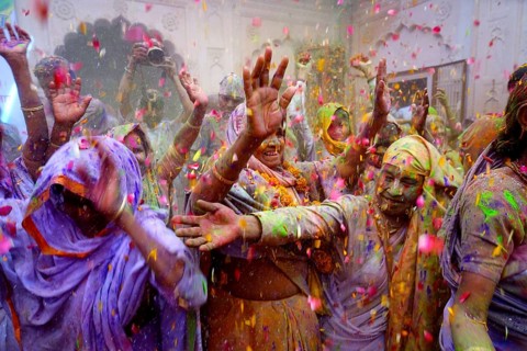Widows dancing celebrating Holi festival, Gopinath temple, Uttar Pradesh, India, Asia