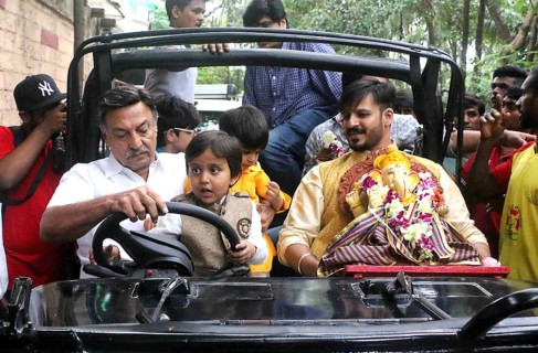 Bollywood actor Vivek Oberoi Suresh Oberoi Vivaan Veer Oberoi participates procession immersion