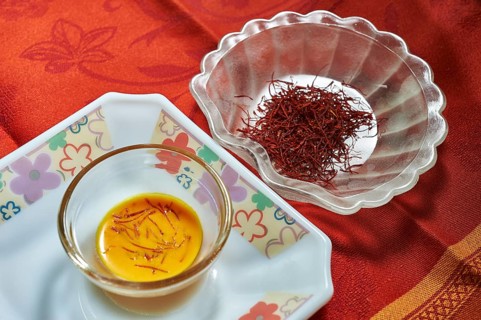 Kesar soaked in milk, India, Asia