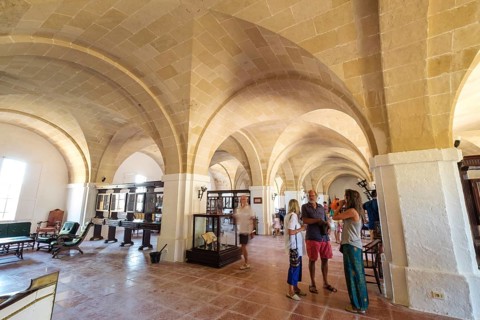 Museo, isla del Lazareto, Illa del Llatzeret, interior del puerto de Mahón, Menorca, balearic