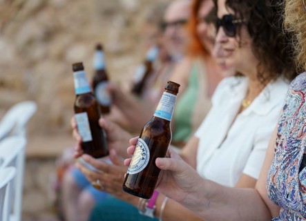 Middle-aged women drinking beer, Fortí, Cala d?Or, Santanyí, Majorca, Balearic Islands