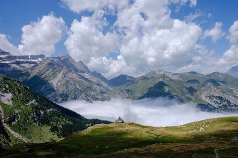 Espuguettes refuge, Pyrenees National Park, Hautes-Pyrenees, France, Europe