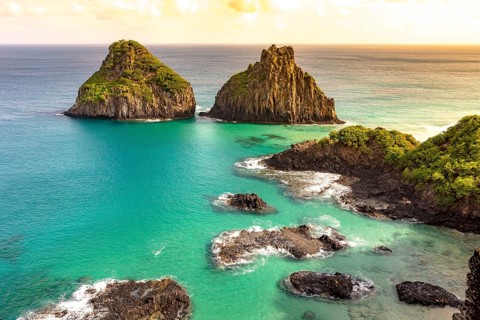 Fernando de Noronha, Brasil. Turquoise water around the Two Brothers rocks, UNESCO World Heritage