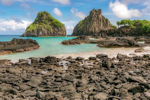 Fernando de Noronha, Brasil. Turquoise water around the Two Brothers rocks, UNESCO World Heritage