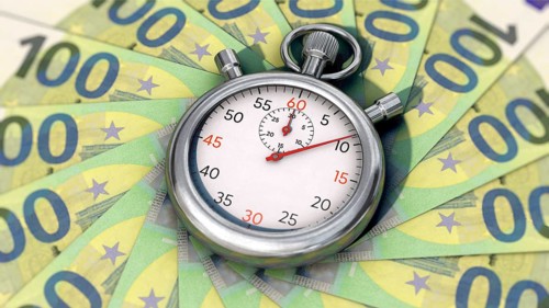 Symbolic image on the subject of the euro and time
