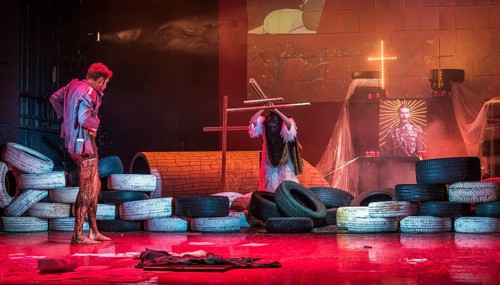 In a production by the Gorki Theatre (Berlin) with Mazen Aljubbeh, Jonas Dassler, Lea Dräger, Aram
