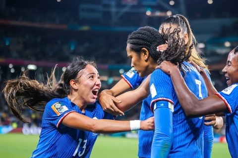 BRISBANE, AUSTRALIA, JULY 29: Wendie Renard of France scores the winning goal and celebrates with