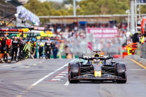 MELBOURNE, AUSTRALIA, APRIL 01: Max Verstappen of the Netherlands drives the Oracle Red Bull Racing