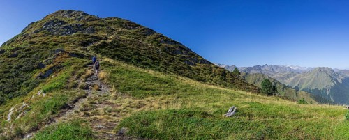 Couple ascending the path, Montcorbison, Aran Valley, Lérida province, Spain, Europe