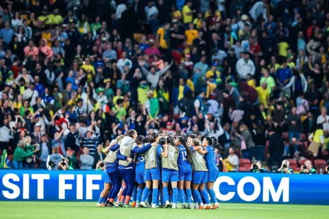 BRISBANE, AUSTRALIA, JULY 29: French players celebrate beating Brazil at the FIFA Women's World Cup
