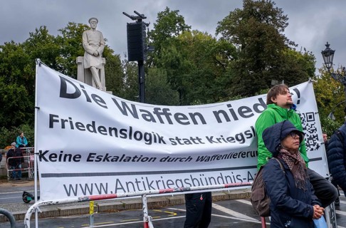 Germany, Berlin, 03.10.2024, No to wars, PeaceDemo, No to war and armament, Yes to peace and