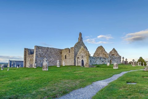 Clonmacnoise abbey is situated in County Offaly, Ireland on the River Shannon south of Athlone