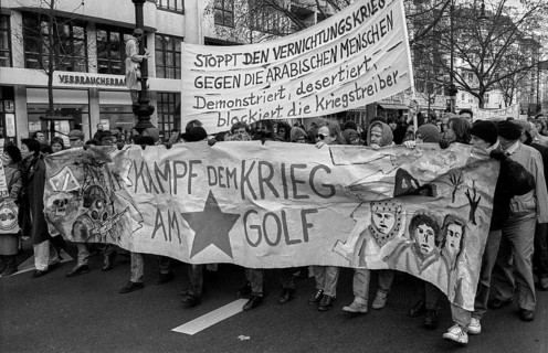 Germany, Berlin, 13.01.1991, Demo against the Gulf War on the Ku'damm, Fight the war on the Gulf,