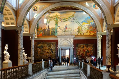 May Sunday walk in the center of Stockholm and an excursion to the National Museum of Sweden
