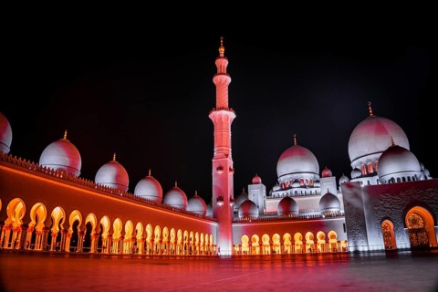 Shakezy Cayd Grand Mosque United Arab Emirates. Shooting Location: Abdabi