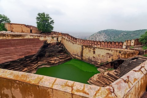 Nahargarh Fort stepwell, Jaipur, Rajasthan, India, Asia