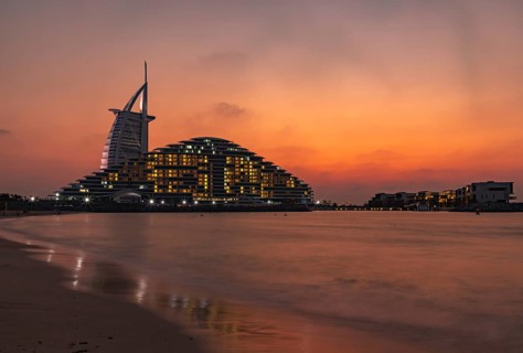A picture of the Jumeirah Public Beach, the Jumeirah Marsa Al Arab Hotel and the Burj Al Arab