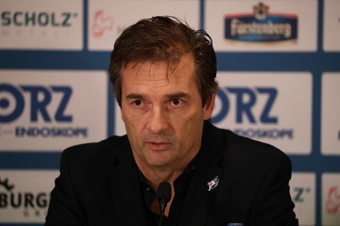 Coach / Coach) Dallas Eakins (Adler Mannheim) at the press conference, PK after the game of the DEL
