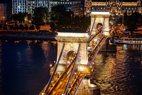 Szechenyi Chain Bridge night view (Budapest, Hungary). Shooting Location: Hungary, Budapest