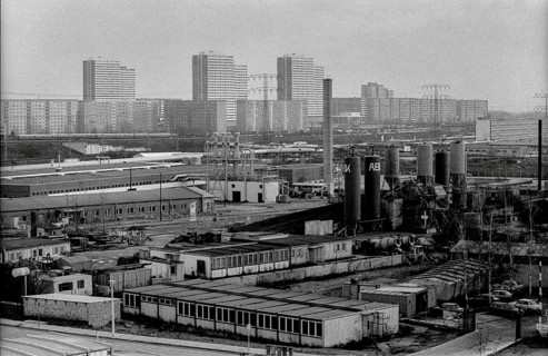 Germany, Berlin, 04.01.1991, Industrial landscape in Marzahn, in the background: skyscrapers