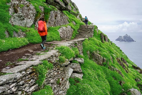 Visitors on the steep path up to the monastery, Skellig Michael island, Mainistir Fhionáin (St.