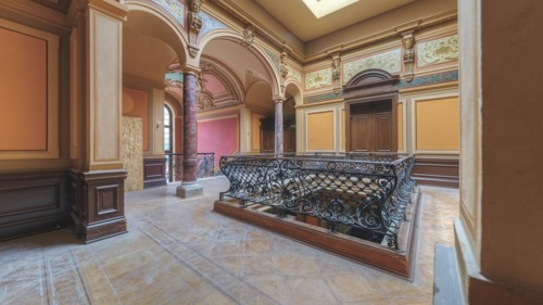 Impressive room with balcony, ornate railing and colourful ceiling, Villa Woodstock, Lost Place,