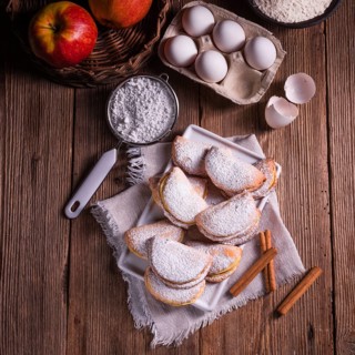 Fruity apple cinnamon mostbiscuits