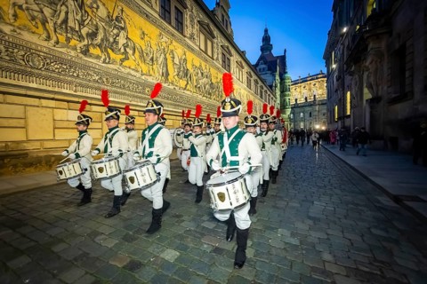 The world champion of marching bands, the Radeberger Spielmannszug, opens the Dresden Winter