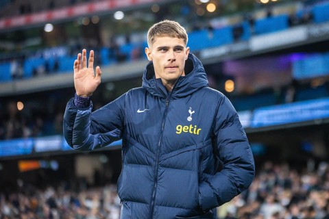 MELBOURNE, AUSTRALIA, MAY 22: Tottenham Hotspur play Newcastle United during the Global Football