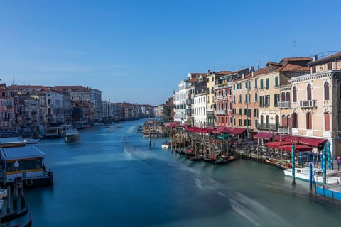 View over the Grand Canal, from the Rialto Bridge, long exposure, Venice, Veneto, Italy, Europe