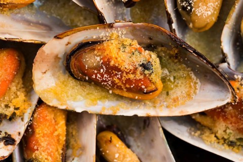 Delicious Fresh Clams with herbs